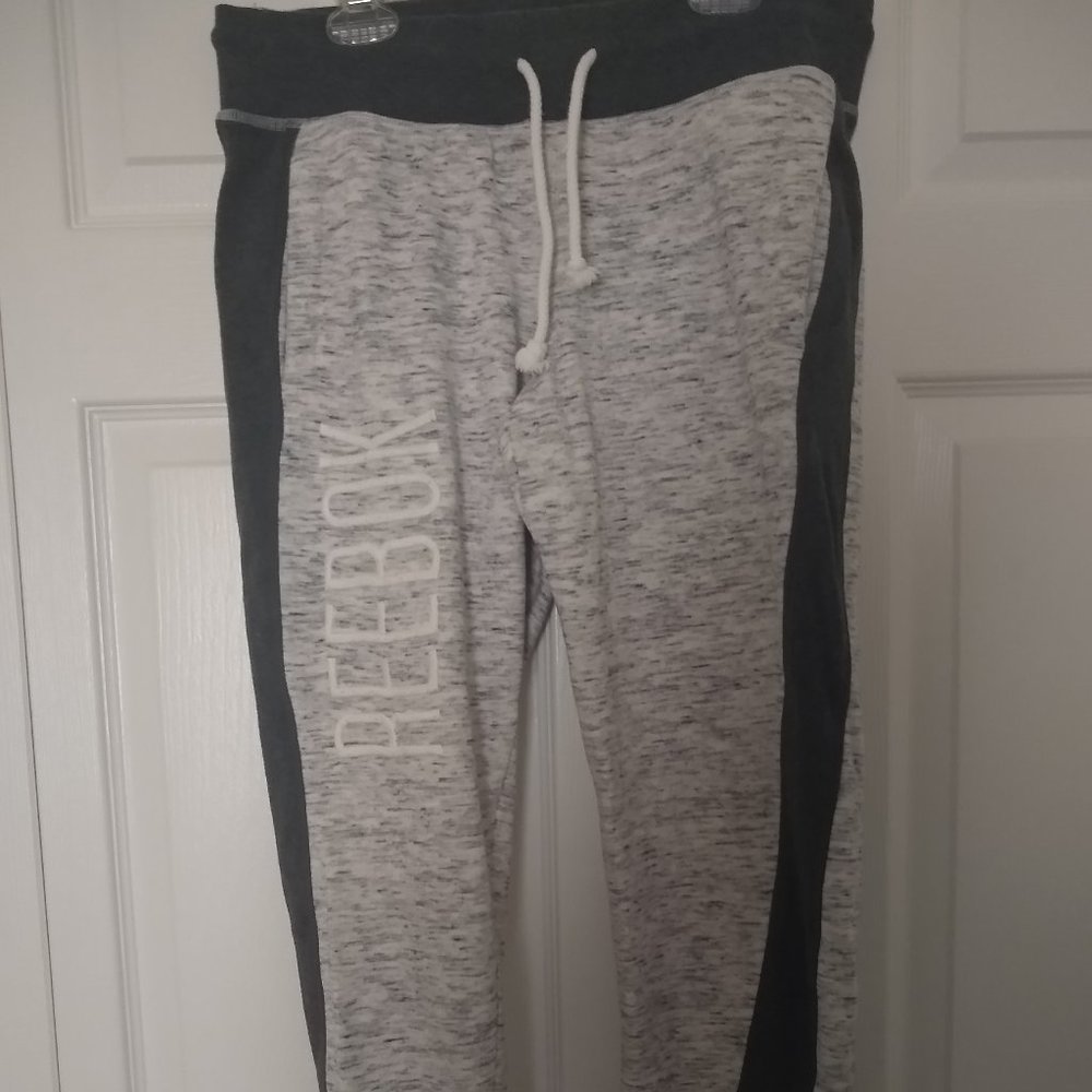 REEBOK SWEAT PANTS SIZE S